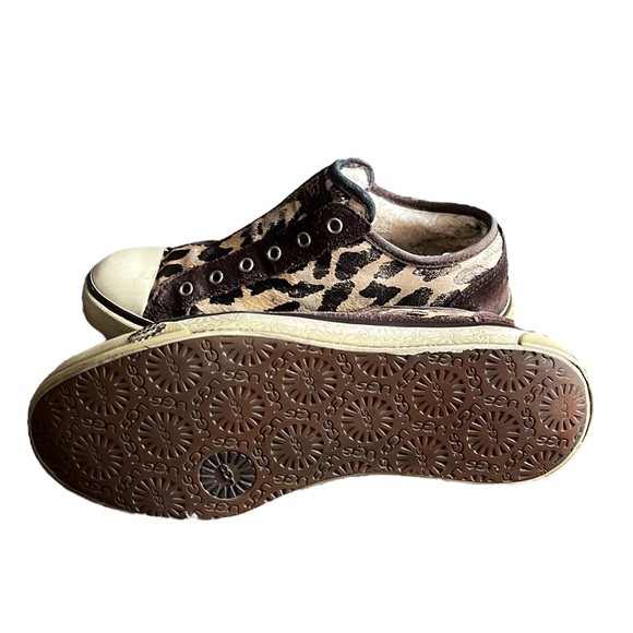 Ugg leopard print slip on sneakers - Picture 10 of 11